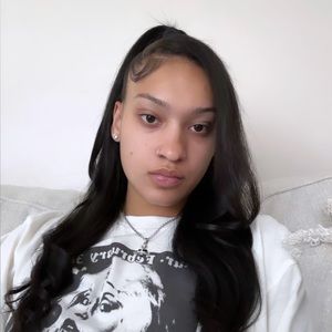 Meet your Posher, Lonya